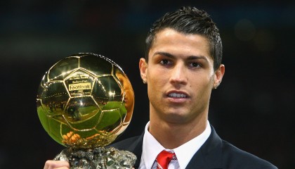 九游电脑版-WRC赛车制造：技术创新引领性能新时代，wrc赛车视频